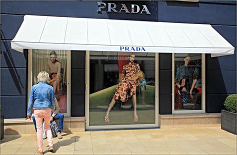 prada roemond